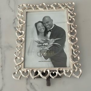 Heart picture frame